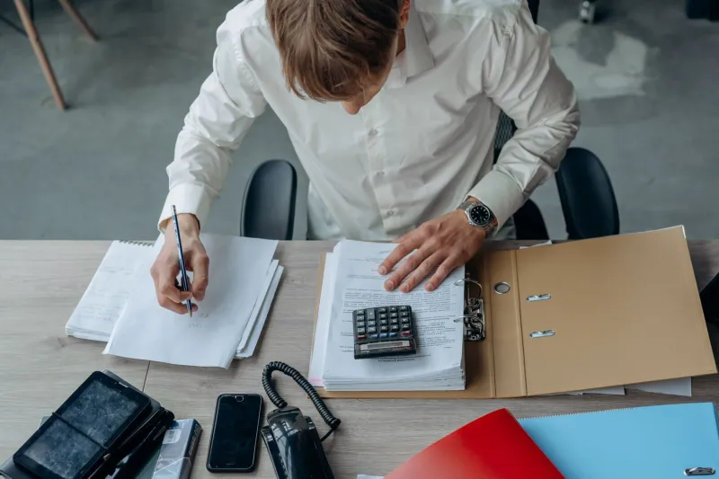 The Solo Premium: How Independent Entrepreneurs Pay More for Less—and What Cooperative Members Already Know